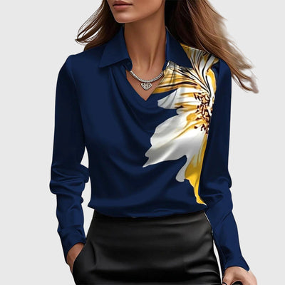 Antonella | Blusa con lucentezza di lusso e scollatura plissettata