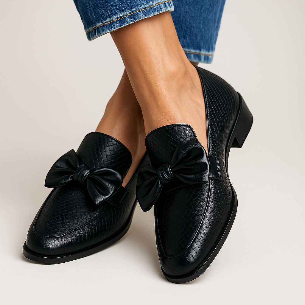 Claudia | Moccasins with Knot Detail