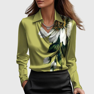 Antonella | Blusa con lucentezza di lusso e scollatura plissettata